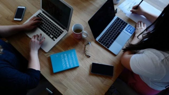 『JavaScript』scriptタグはheadではなく、body最後に記述する理由