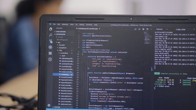 HTMLでのリンクの貼り方(リンクの分類とSEOとの関連も解説)