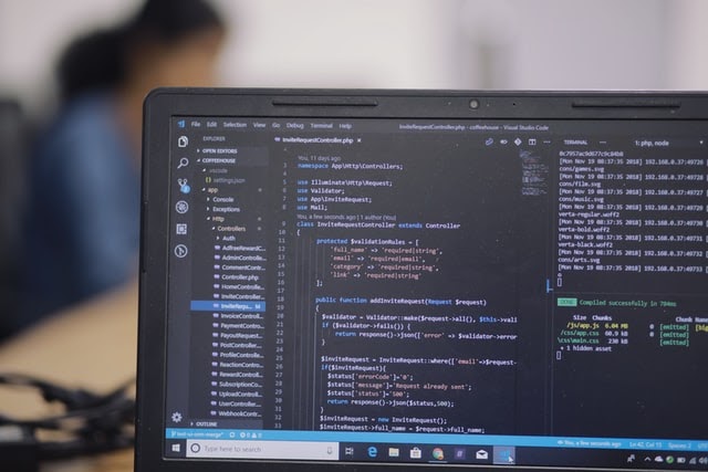 HTMLでのリンクの貼り方(リンクの分類とSEOとの関連も解説)